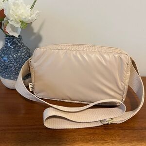 BEIS Expandable Pouch in Beige